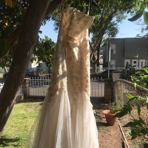 Vintage wedding dress